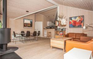 Χώρος καθιστικού στο Holiday Home Nøddebakken