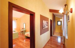 Fotografia z galérie ubytovania Nice Home In Golubovo With Kitchen v destinácii Krnjaloža