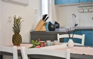 Fotografie z fotogalerie ubytování Two-Bedroom Holiday Home In Blato Na Cetini v destinaci Blato na Cetini