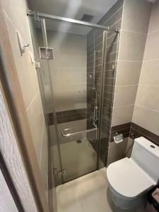 Ένα μπάνιο στο CBD Luxury Apartment in Rivergate Tower