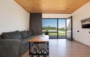 TV a/nebo společenská místnost v ubytování TITA ROOMS