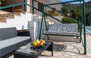 Balkón alebo terasa v ubytovaní Two-Bedroom Holiday Home In Ploce