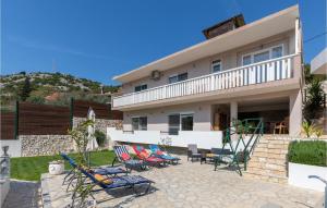 Balkón alebo terasa v ubytovaní Two-Bedroom Holiday Home In Ploce + 37 fotografií