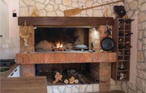 Fotografia z galérie ubytovania Two-Bedroom Holiday Home In Ploce v destinácii Ploče
