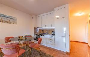 Fotografie z fotogalerie ubytování 1 Bedroom Lovely Apartment In Volme v destinaci Banjole