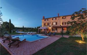 Fotografia z galérie ubytovania 6 Bedroom Lovely Home In Liznjan v destinácii Ližnjan