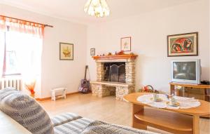 Fotografia z galérie ubytovania 6 Bedroom Lovely Home In Liznjan v destinácii Ližnjan