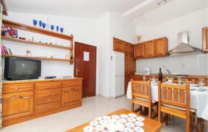 Kuchyňa alebo kuchynka v ubytovaní Apartment Racisce Vr