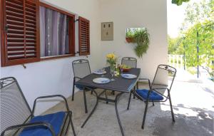 Fotografie z fotogalerie ubytování Holiday Home Gata Ostrvica v destinaci Gata