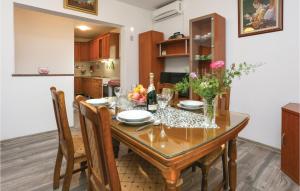 Fotografie z fotogalerie ubytování Holiday Home Gata Ostrvica v destinaci Gata
