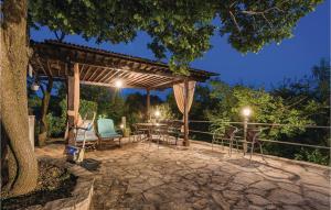 Vonkajšia záhrada v ubytovaní Holiday Home Put Skole Bb Croatia