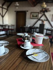 Příslušenství pro přípravu čaje a kávy v ubytování Hotel & Restaurant Gulfhof