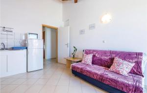Kuchyň nebo kuchyňský kout v ubytování Nice Apartment In Rab With Kitchen