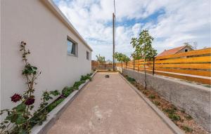 Fotografie z fotogalerie ubytování Awesome Home In Krkovic With Sauna v destinaci Lađevci