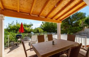 Balkón nebo terasa v ubytování Holiday Home Prizba Bb
