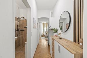 Fotografia z galérie ubytovania Zentrale, stilvolle und gemütliche Wohnung vo Viedni