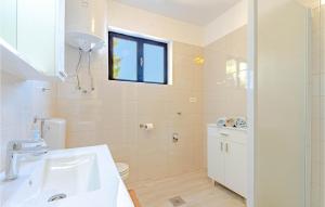 Koupelna v ubytování Apartment Zavalatica Iv
