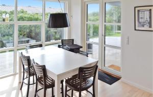 Fotografie z fotogalerie ubytování Holiday Home Fasanvej Løkken V v destinaci Løkken