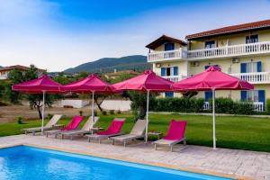 Πισίνα στο ή κοντά στο Trapezaki Seaview Apartmens Anemoni