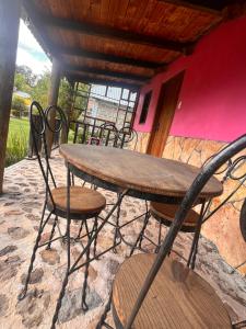 Balkón nebo terasa v ubytování Cabañas Cumbres de Aguacatitla