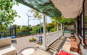 Balkón alebo terasa v ubytovaní Holiday Home Vinacac Bb Iii