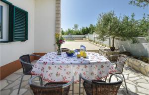 Fotografia z galérie ubytovania 3 Bedroom Lovely Home In Nova Sela v destinácii Nova Sela