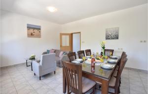 Fotografia z galérie ubytovania 3 Bedroom Lovely Home In Nova Sela v destinácii Nova Sela