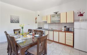 Fotografia z galérie ubytovania 3 Bedroom Lovely Home In Nova Sela v destinácii Nova Sela