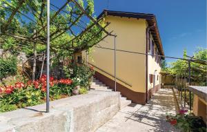 Bygningen som feriehuset ligger i