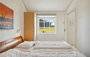 Postel nebo postele na pokoji v ubytování Holiday Home Strandgårdsvej Bagenkop X