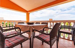 Balkón alebo terasa v ubytovaní Apartment Vodice With Sea View 11