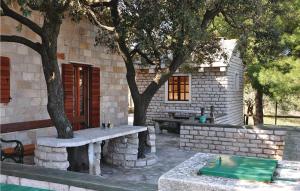 Patio alebo iná vonkajšia časť ubytovania Holiday Home Ducac