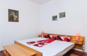 Postel nebo postele na pokoji v ubytování Holiday Home Orebic With Sea View I