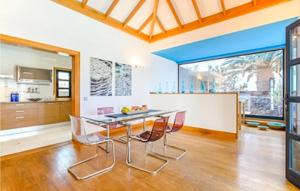 Kép Nice Home In Playa Blanca With Sauna szállásáról Playa Blancában a galériában