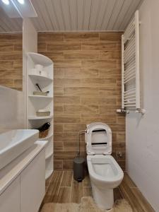 Ένα μπάνιο στο APARTMAN PLAVA LAGUNA -Crnjanski