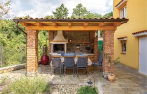 Patio nebo venkovní prostory v ubytování Cozy Home In Icici With House Sea View