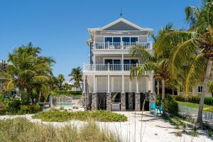 Fotografie z fotogalerie ubytování Oceanview Luxury: Sunset Views, Pool, Beach Access v destinaci Fort Myers Beach + 15 fotografií