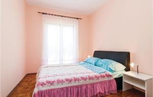 Postel nebo postele na pokoji v ubytování One-Bedroom Apartment In Posedarje