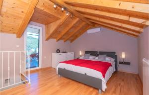 Ένα ή περισσότερα κρεβάτια σε δωμάτιο στο Holiday Home Stari Grad 05