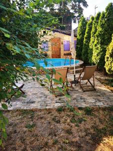 Aed väljaspool majutusasutust Apartment Relić