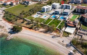 Bazén v ubytovaní Pet Friendly Apartment In Zidarici alebo v jeho blízkosti