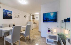 Kuchyň nebo kuchyňský kout v ubytování Apartment Premantura Iii