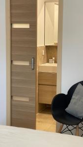 Villa Cacharelle Vue Mer Piscine客房内的一张或多张床位
