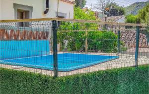 Bazén v ubytovaní Gorgeous Home In Malaga With Wifi alebo v jeho blízkosti