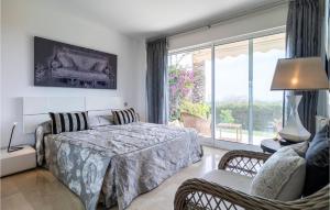 Posteľ alebo postele v izbe v ubytovaní Gorgeous Home In Marbella