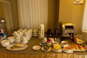 Makanan di atau berdekatan hotel