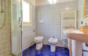 Bagno di Cozy Home In Moneglia With Wifi