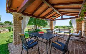 Μπαλκόνι ή βεράντα στο One-Bedroom Holiday Home In Cukrici