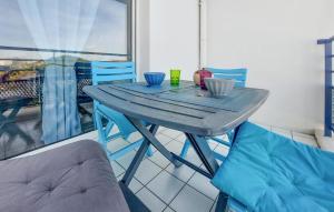Balkon lub taras w obiekcie Awesome Apartment In Royan With Kitchen