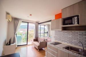 Η κουζίνα ή μικρή κουζίνα στο 38Nice room phuket town near Shopping Malls and Naka night market